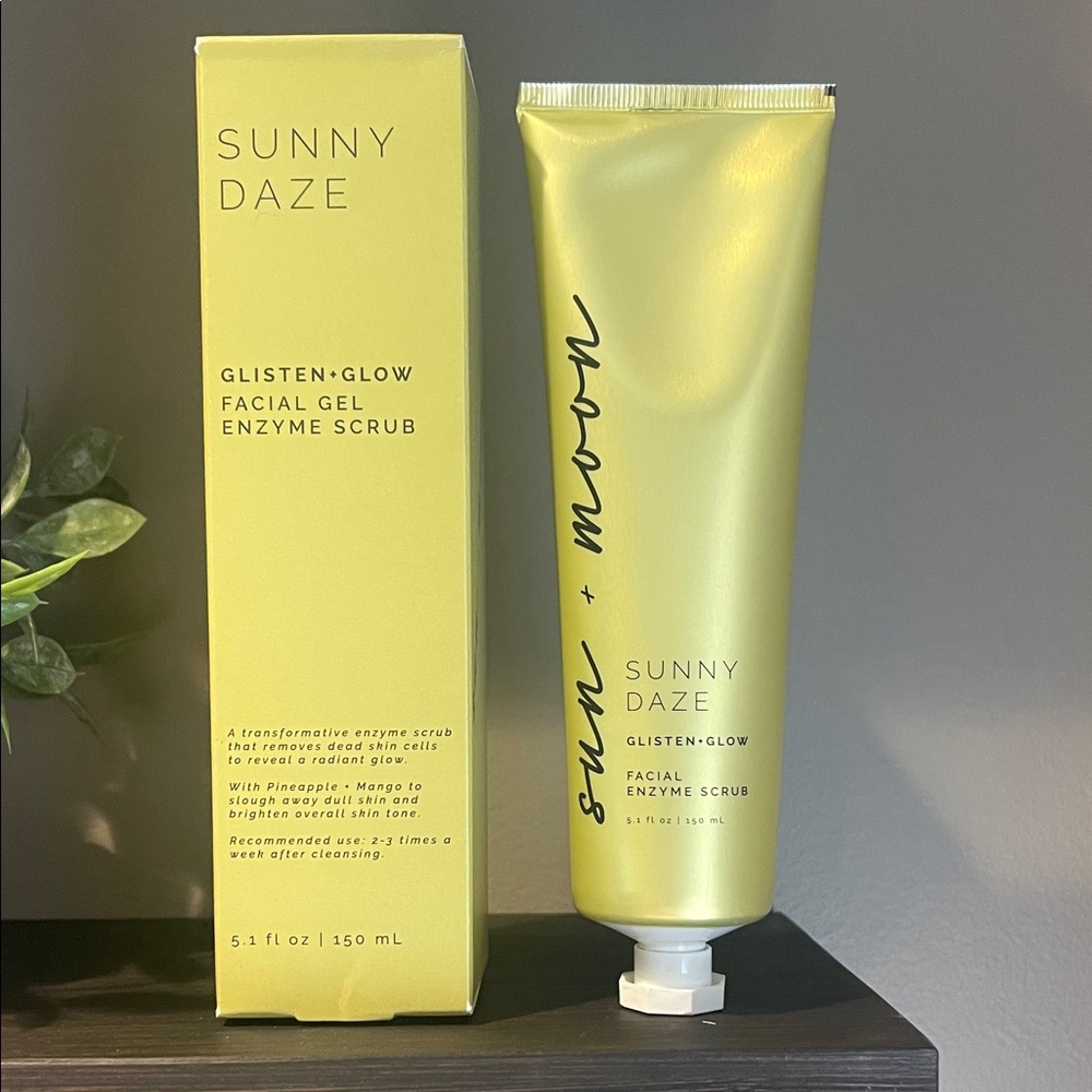 Sun+Moon Sunny Daze Glisten+Glow Facial Gel Enzyme Scrub